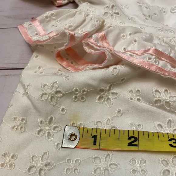 Vintage Baby Girls Eyelet Floral Romper - Picture 9 of 9
